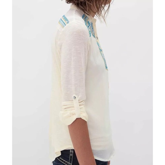 Roar Electric Wilderness Henley Top - Picture 4 of 10